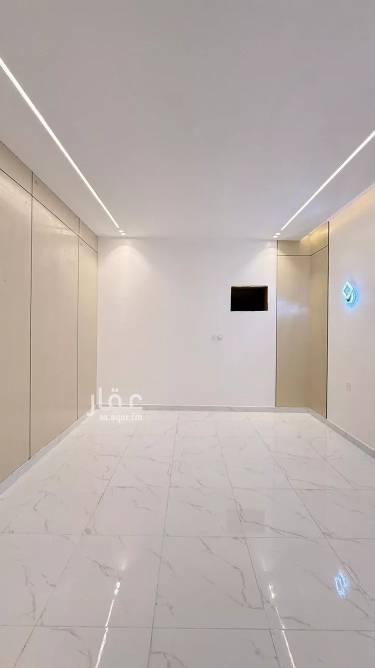 شقة للبيع في شارع أبي الحسن الحلي, حي السويس 1, مدينة جازان, منطقة جازان صورة 3