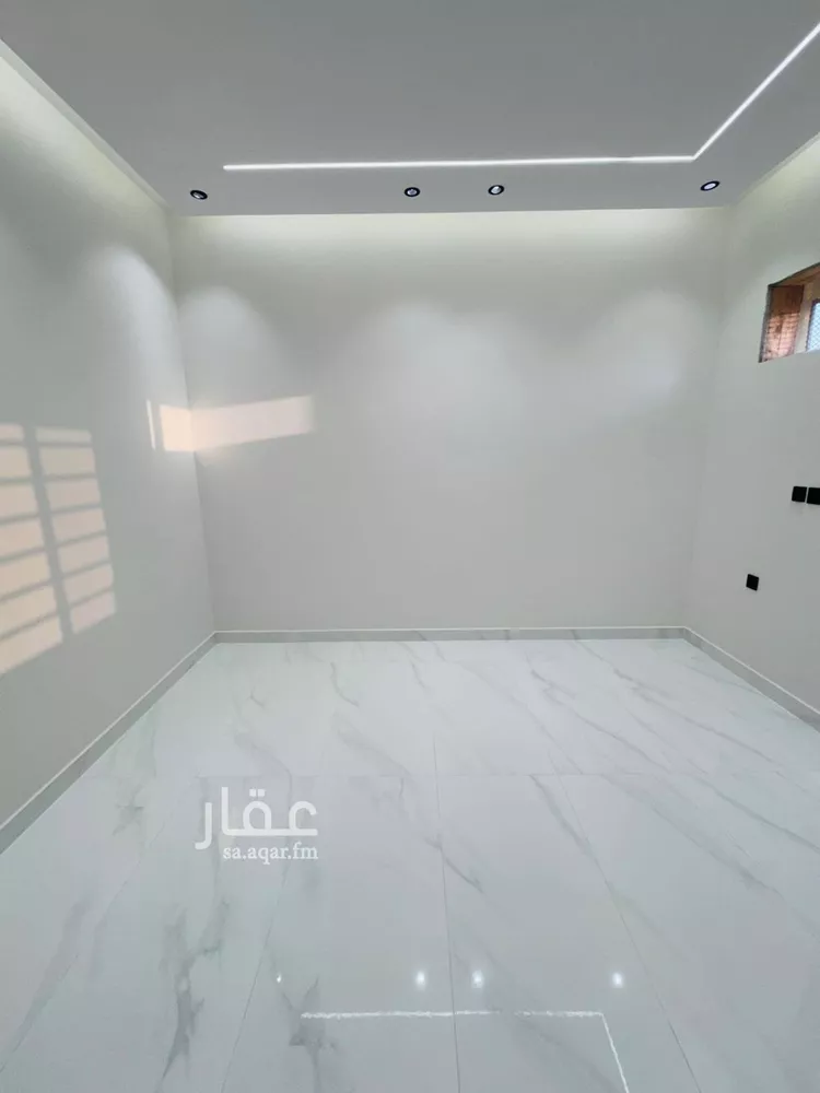 Floor for Sale in Jazan As Suways 27