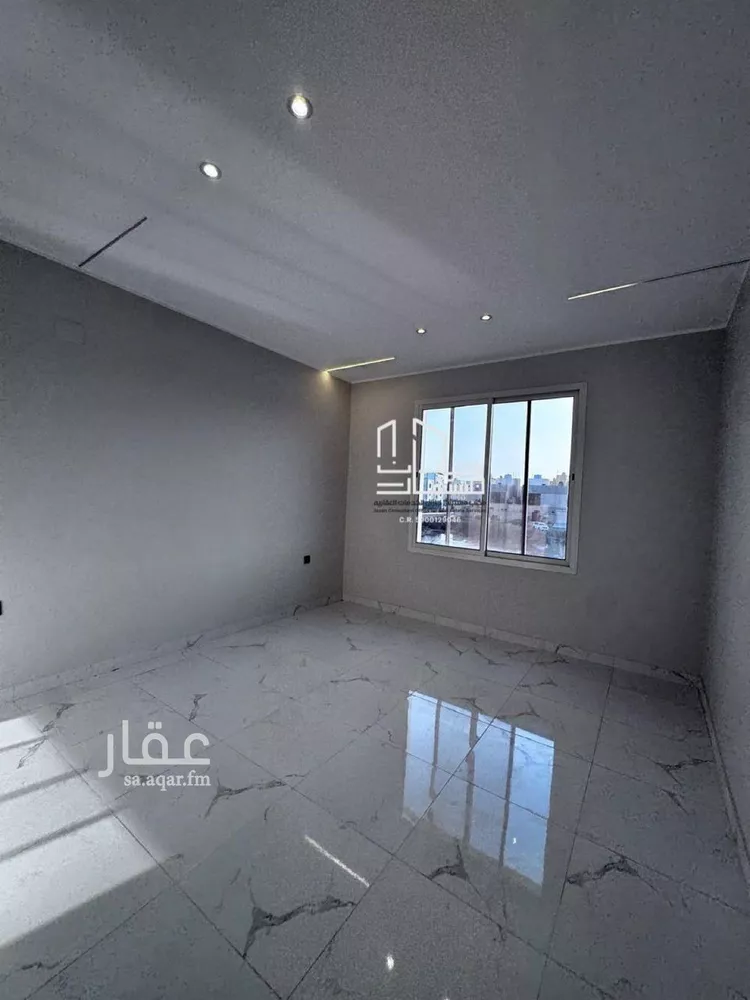 فيلا للبيع في شارع شارع أبو بكر الصديق, حي السويس 1, مدينة جازان, منطقة جازان صورة 5