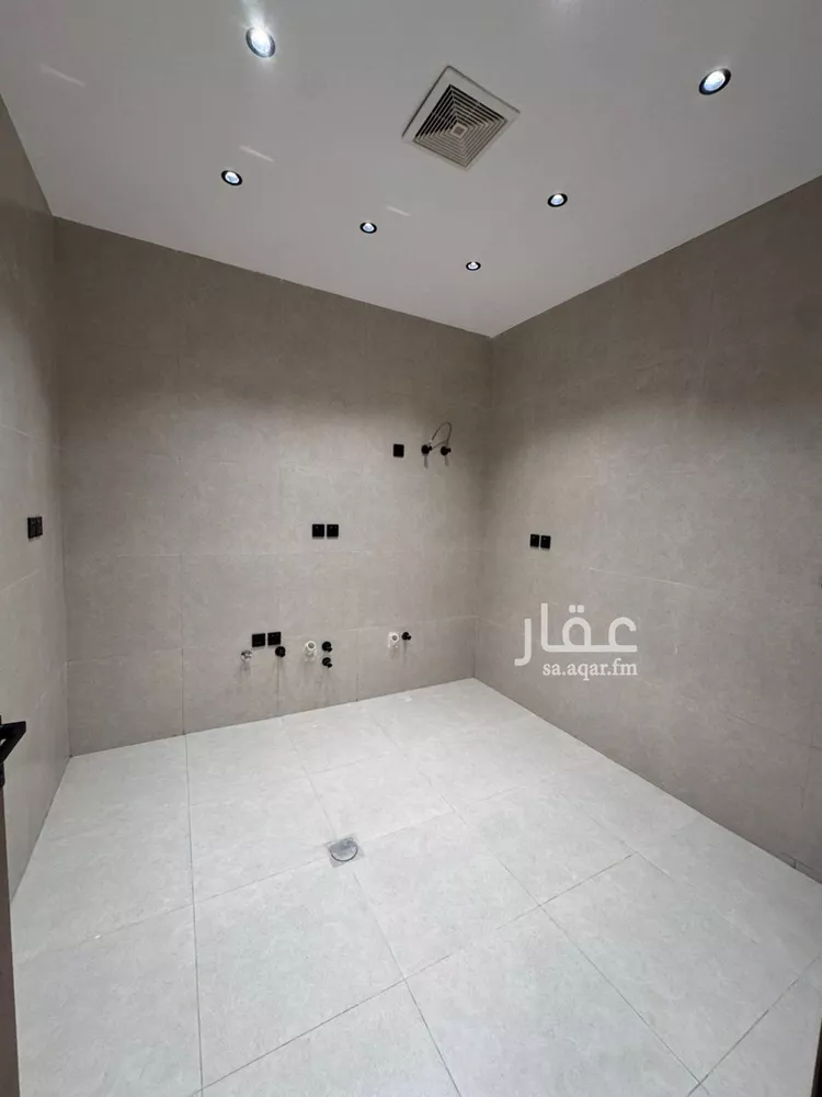 شقة للبيع في شارع شهيد الدين ثم الوطن عبدالله شيبان حسن حمدي, حي الشاطئ, مدينة جازان, منطقة جازان صورة 3