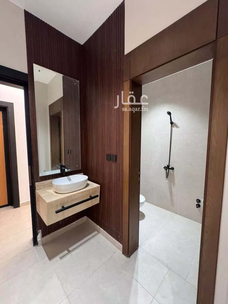 شقة للبيع في شارع شهيد الدين ثم الوطن عبدالله شيبان حسن حمدي, حي الشاطئ, مدينة جازان, منطقة جازان صورة 4