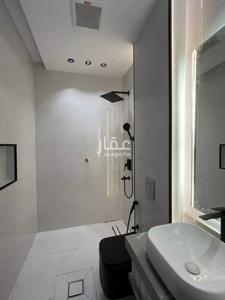 شقة للبيع في شارع قدامه بن جعفر, حي الرحاب 2, مدينة جازان, منطقة جازان 14