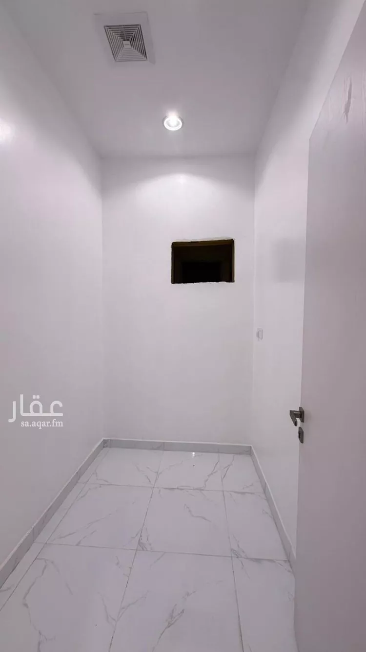 Floor for Sale in Jazan As Suways 13