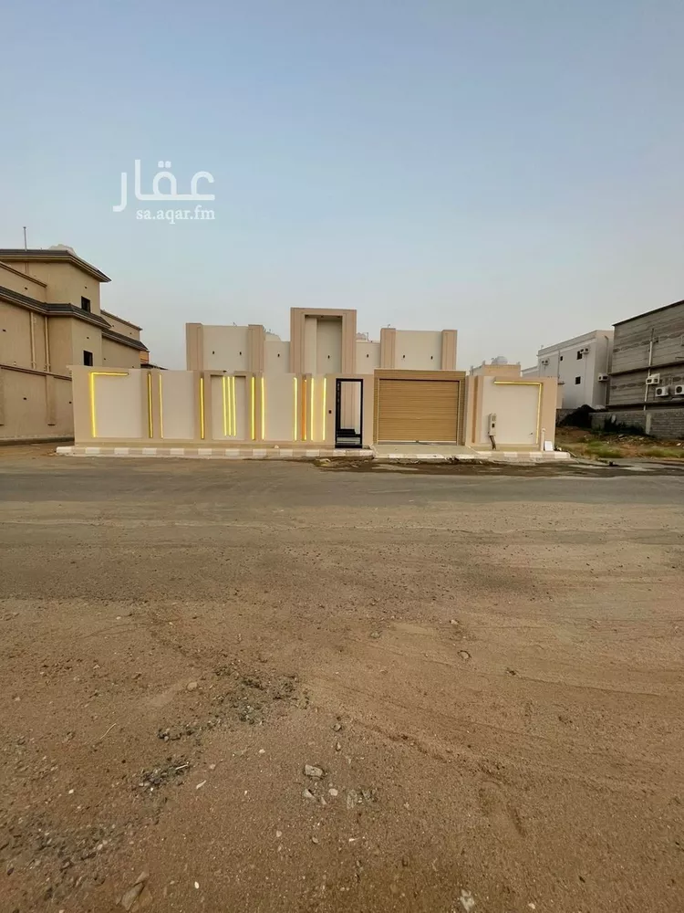 فيلا للبيع في شارع ابي القاسم, حي الفهد, مدينة صامطه, منطقة جازان