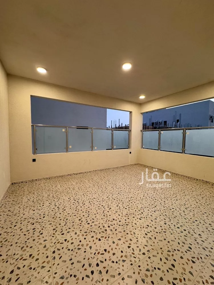 Floor for Sale in Jazan As Safaa 11