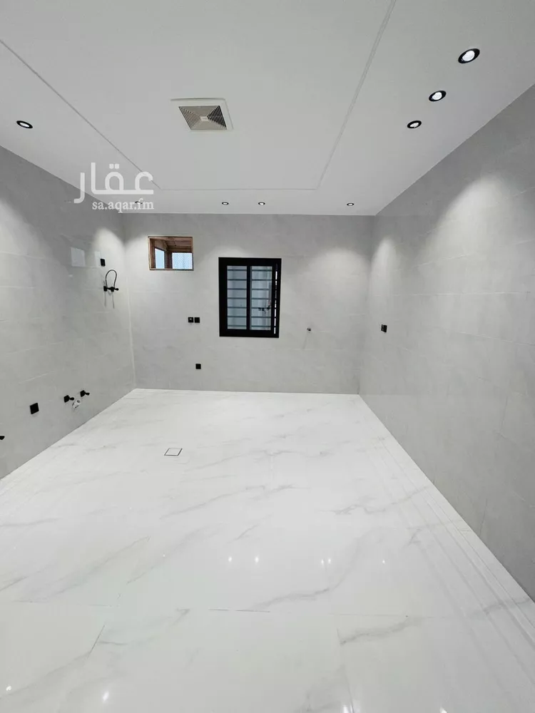 Floor for Sale in Jazan As Suways 7