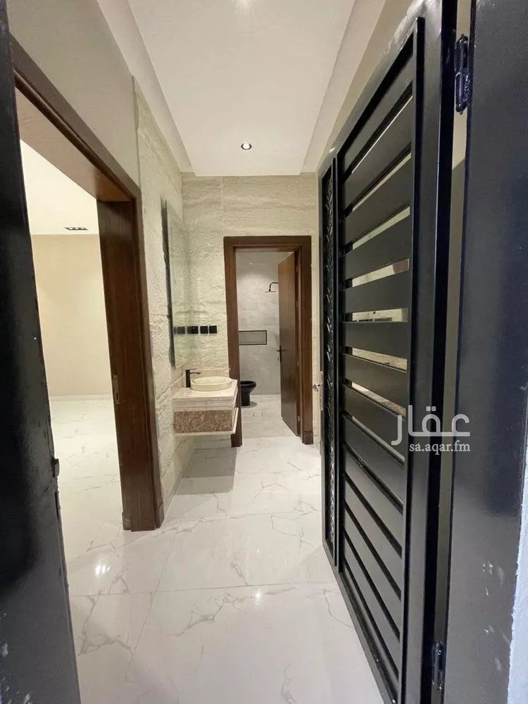 شقة للبيع في شارع قدامه بن جعفر, حي الرحاب 2, مدينة جازان, منطقة جازان صورة 2