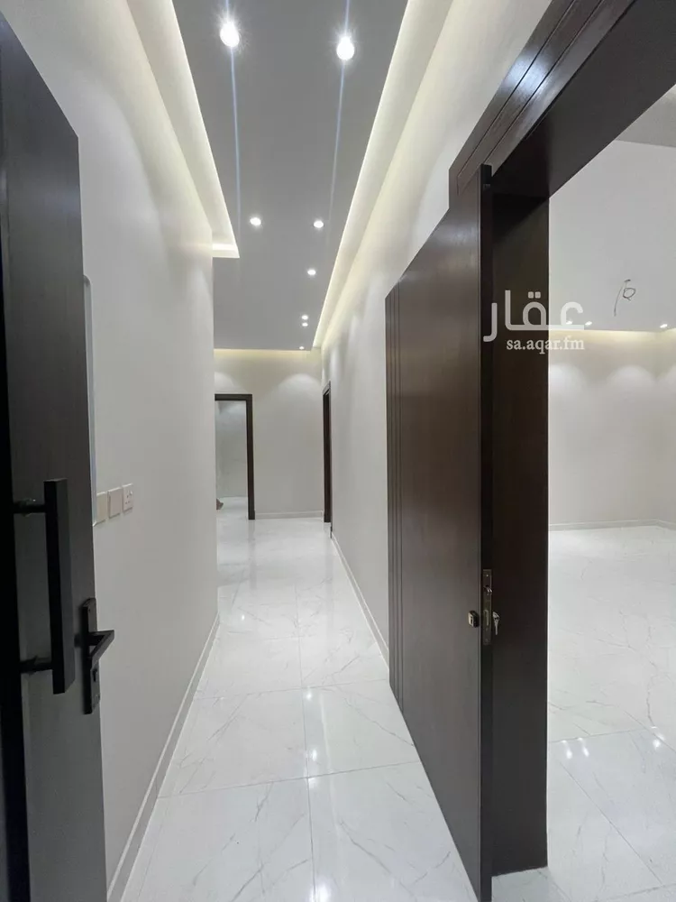 شقة للبيع في شارع شارع 41 ب, حي المطار, مدينة جازان, منطقة جازان صورة 2