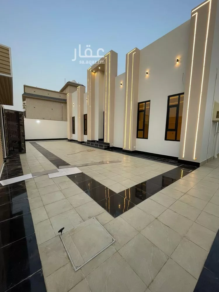 فيلا للبيع في شارع ابي القاسم, حي الفهد, مدينة صامطه, منطقة جازان صورة 5