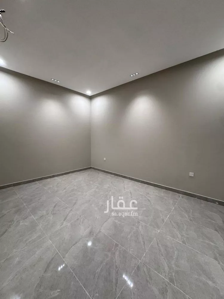 شقة للبيع في شارع الخفيفيه, حي الرحاب 1, مدينة جازان, منطقة جازان صورة 3