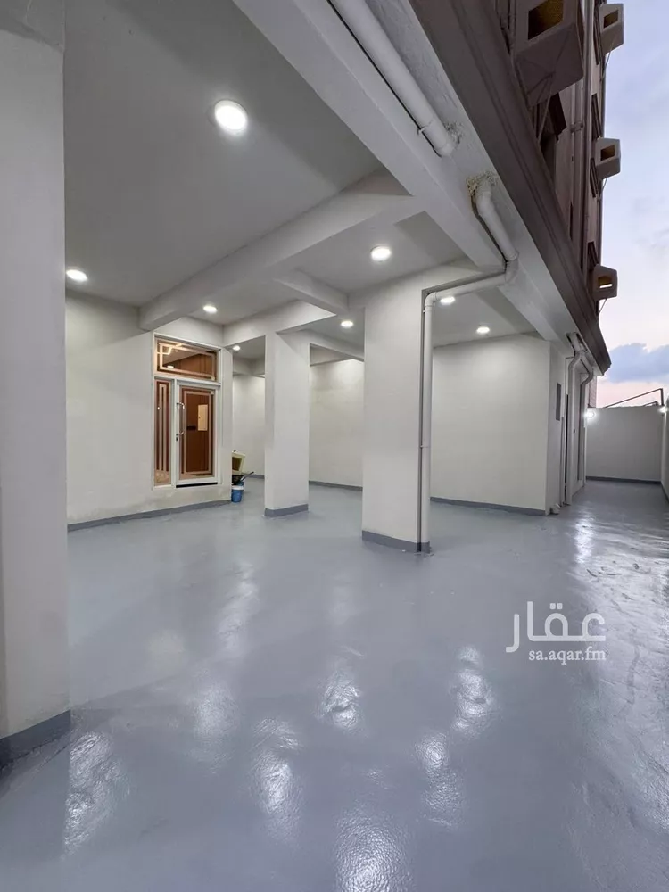 شقة للبيع في شارع عبدالواحد ابن الكاتب, حي السويس 1, مدينة جازان, منطقة جازان صورة 2