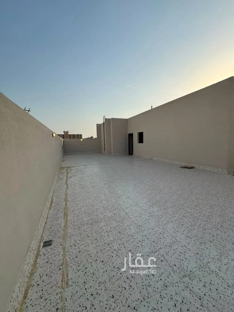 فيلا للبيع في شارع جابر بن حيان, حي الصناعية, مدينة جازان, منطقة جازان 22
