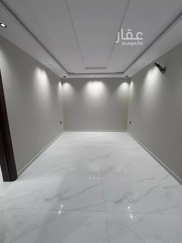 شقة للبيع في شارع قدامه بن جعفر, حي الرحاب 2, مدينة جازان, منطقة جازان صورة 4