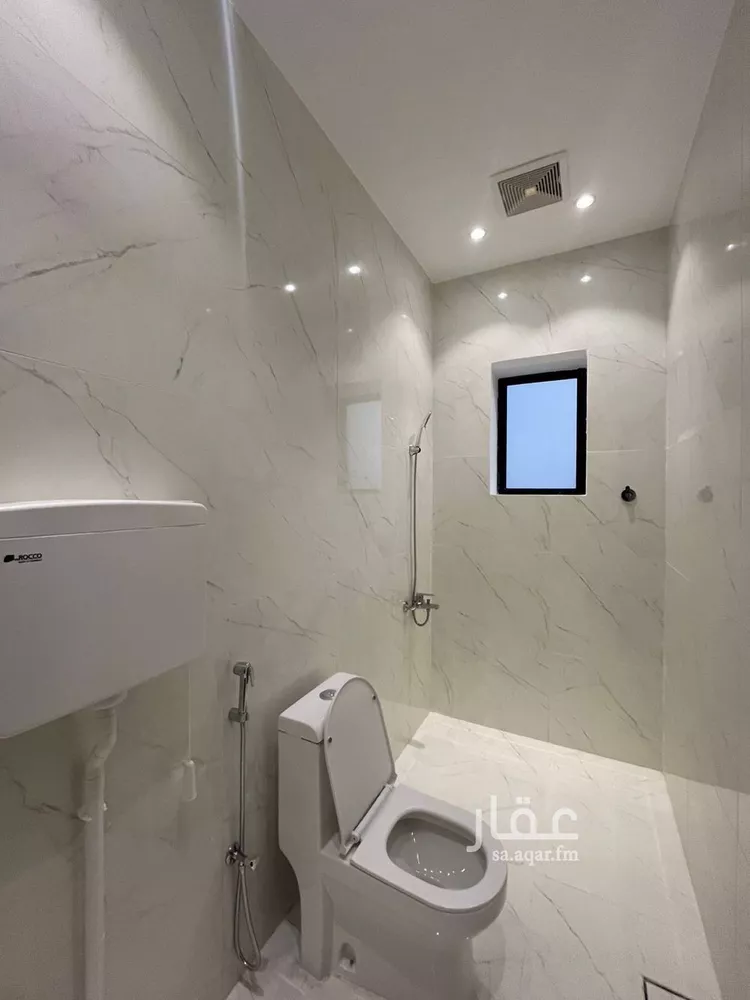 شقة للبيع في شارع شارع 41 ب, حي المطار, مدينة جازان, منطقة جازان 8