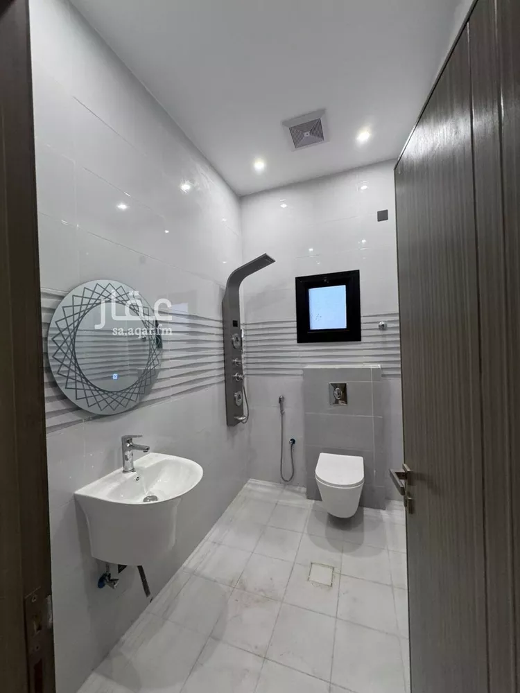 Floor for Sale in Jazan As Suways 6