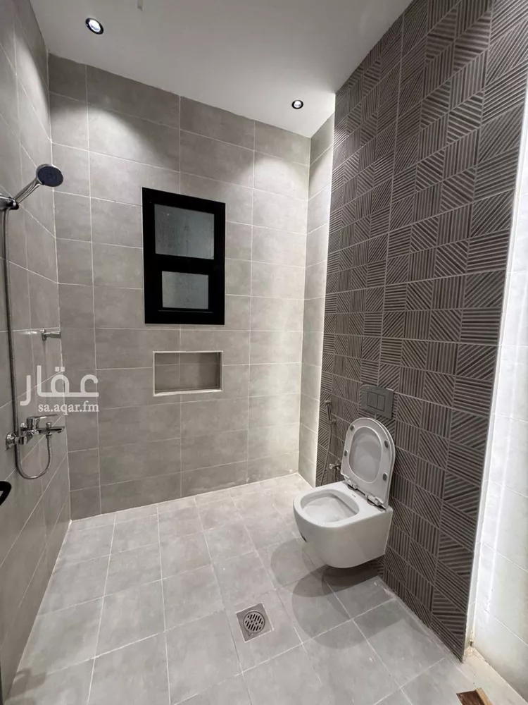 Floor for Sale in Jazan As Suways 15
