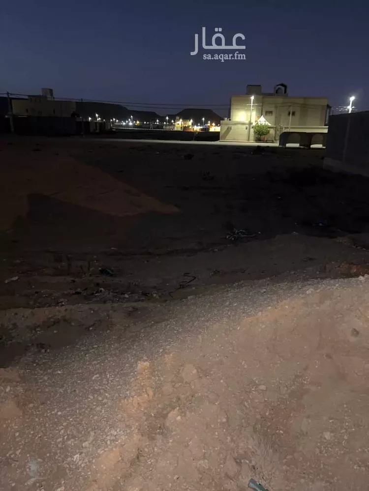 أرض للبيع في شارع شارع الامير منصور بن متعب غرب, حي الجامعة, مدينة ثادق, منطقة الرياض صورة 4