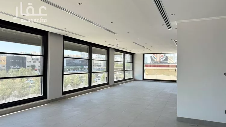 مكتب تجاري للإيجار في شارع مكة المكرمة الفرعي, حي العليا, مدينة الرياض, منطقة الرياض صورة 5