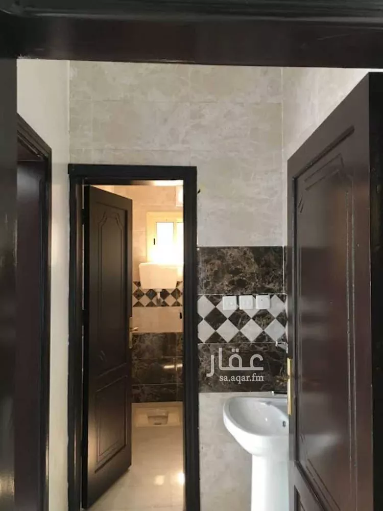 عمارة للإيجار في شارع النقاع, حي الأخضر, مدينة تبوك, منطقة تبوك صورة 3