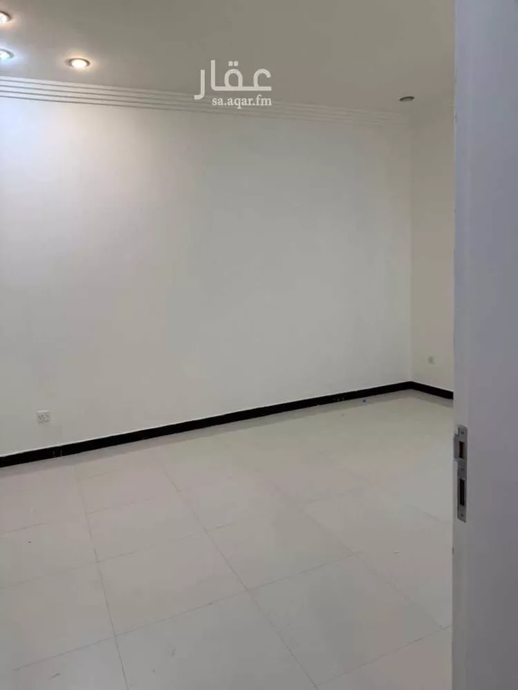 شقة للإيجار في شارع سفيان الثوري, حي العليا, مدينة الرياض, منطقة الرياض