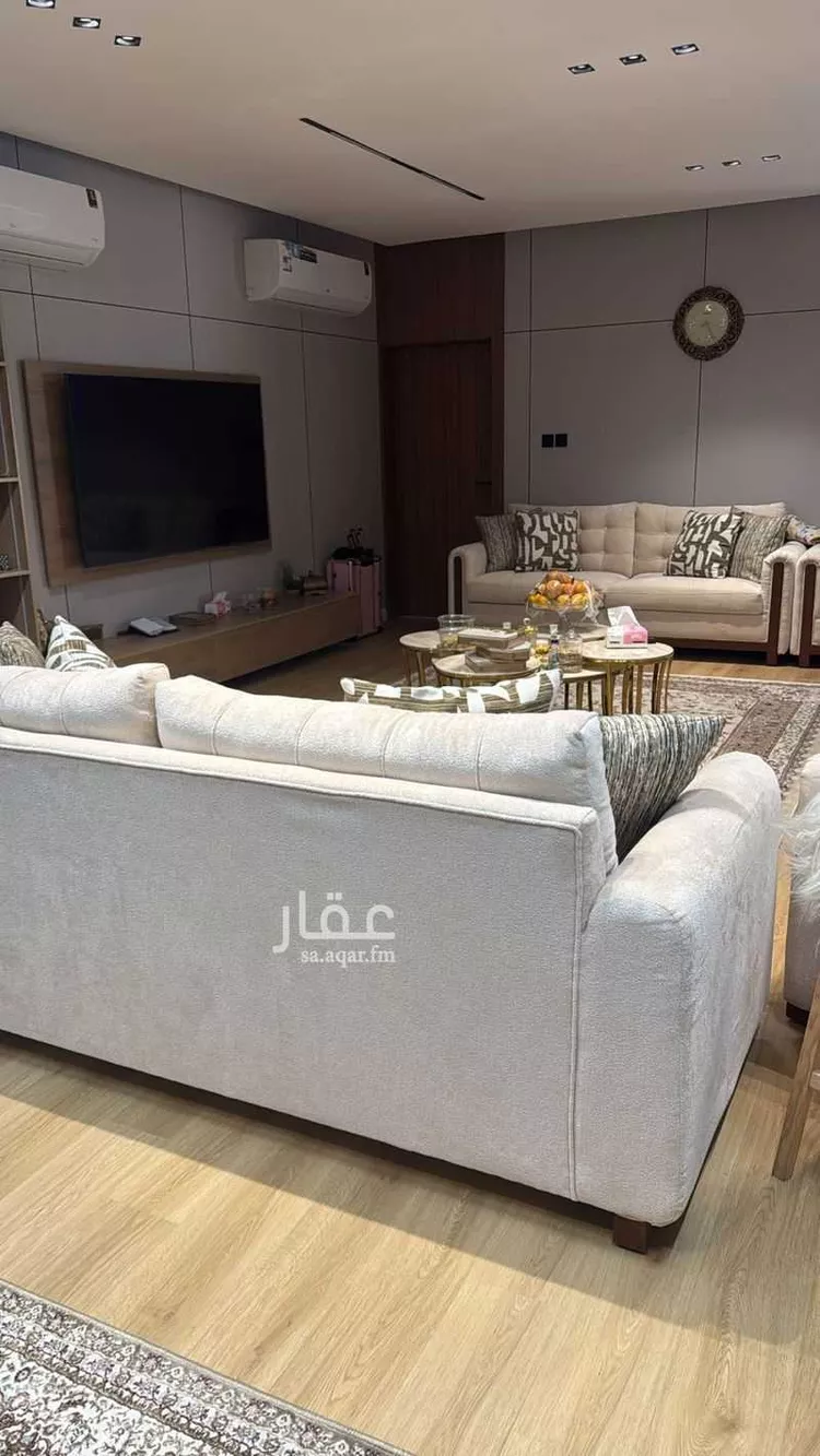 فيلا للبيع في شارع كعب بن الخزرج, حي أحد, مدينة الدمام, المنطقة الشرقية 7