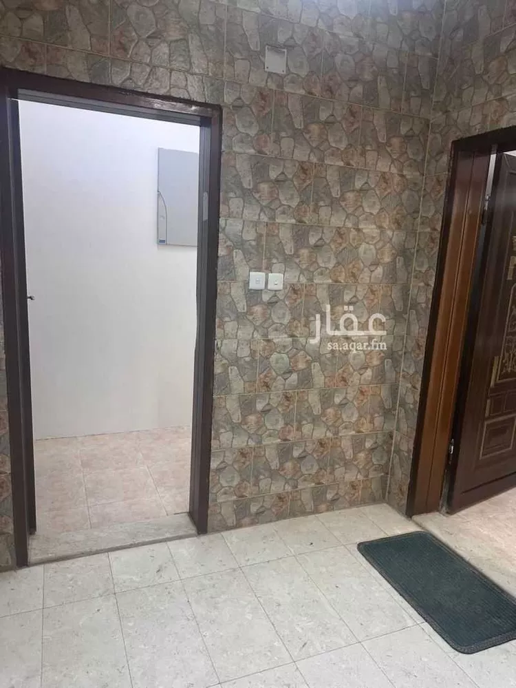 شقة للإيجار في شارع المتوكل بالله ، حي الهضيبة ، تبوك ، منطقة تبوك