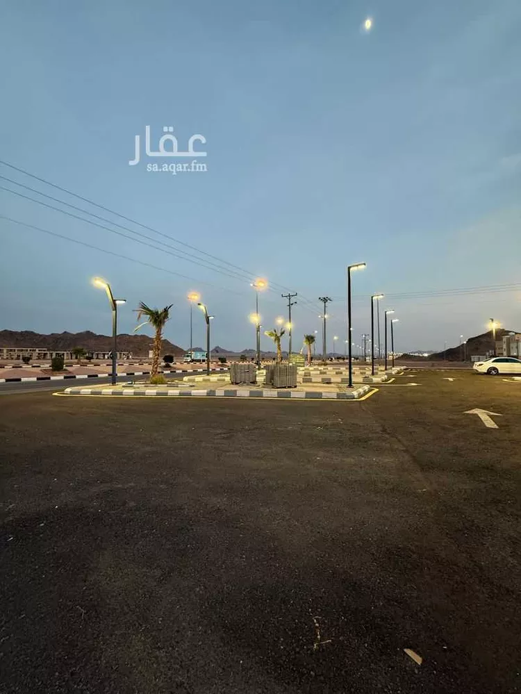 محل للإيجار في شارع طريق ابو بكر الصديق, حي مخطط المنح, مدينة الحناكيه, منطقة المدينة المنورة صورة 2