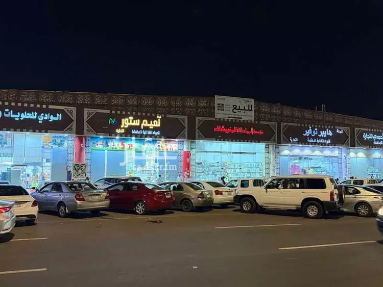 محل للبيع في شارع طريق المطار, حي بنى حارثة, مدينة المدينه المنوره, منطقة المدينة المنورة