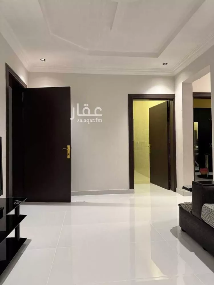 شقة للبيع في شارع عبدالله بن شهيوين, حي الملقا, مدينة الرياض, منطقة الرياض صورة 2