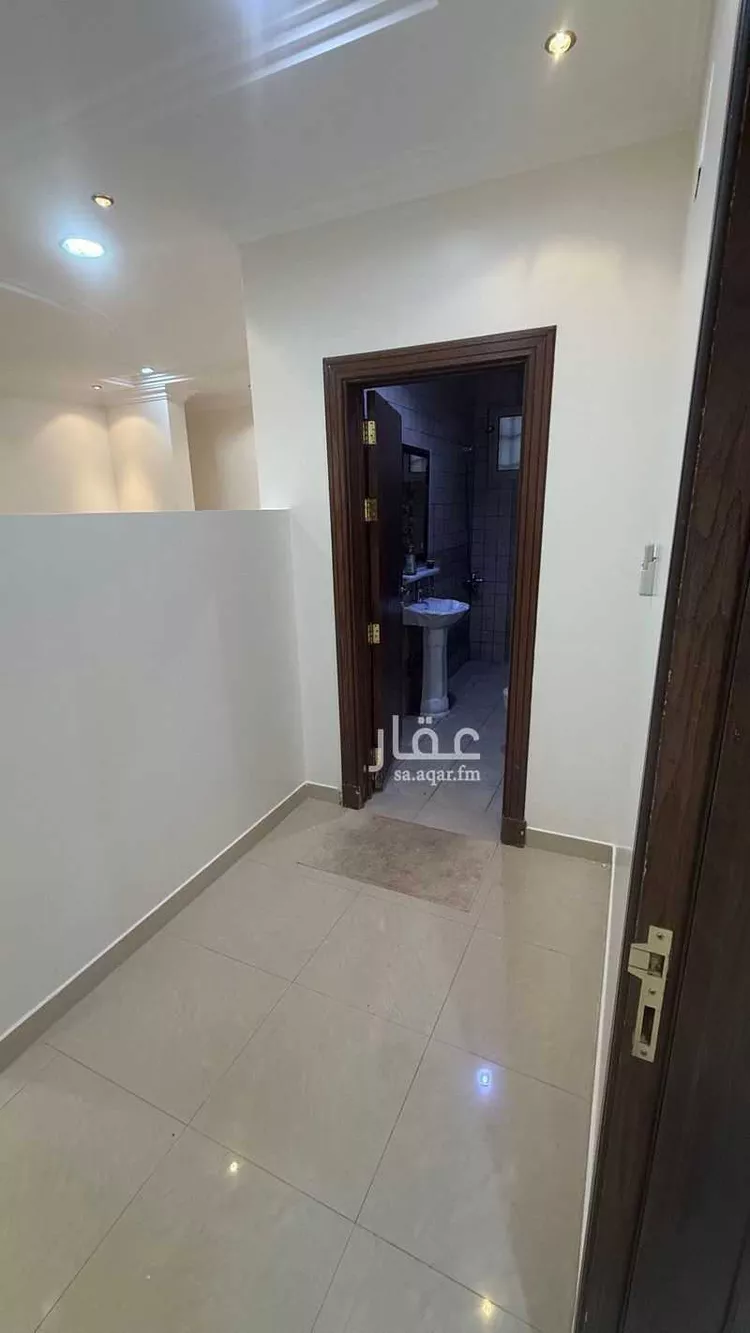 دور للإيجار في شارع الفرعية, حي عرقة, مدينة الرياض, منطقة الرياض صورة 3