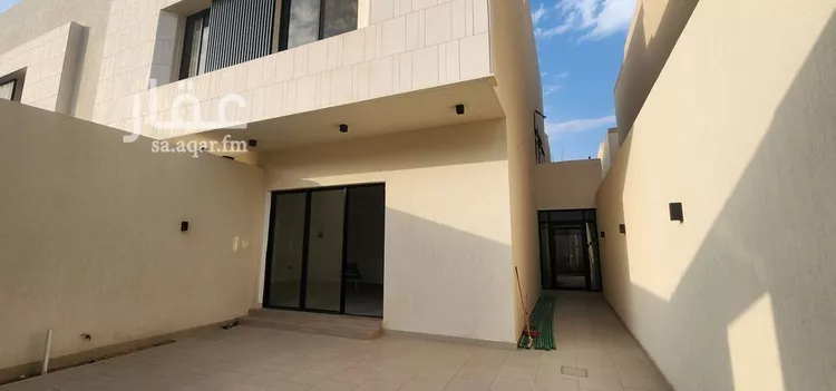 دور للبيع في شارع القلعة, حي الحزم, مدينة الرياض, منطقة الرياض صورة 5