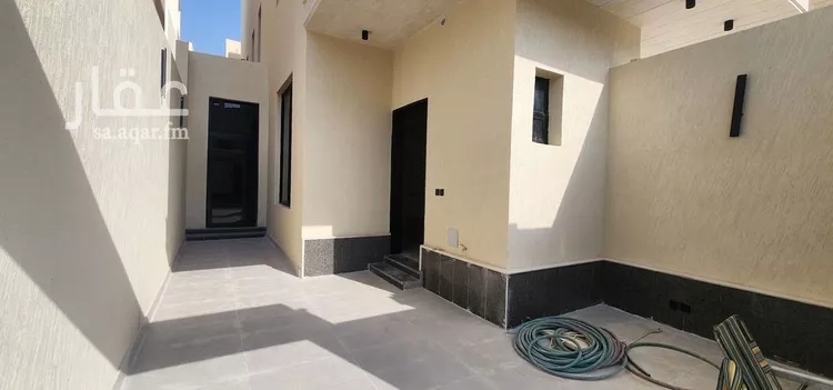 دور للبيع في شارع أبي طالب التميمي, حي العوالي, مدينة الرياض, منطقة الرياض صورة 3