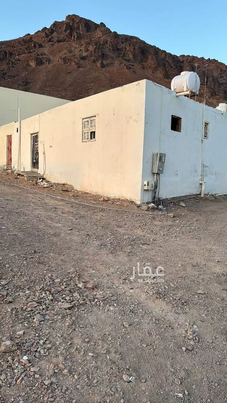 بيت للإيجار في شارع عبدالله بن عباد بن ربيعة ، حي سيد الشهداء ، المدينة المنورة ، منطقة المدينة المنورة