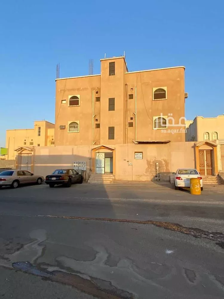 عمارة للبيع في شارع اليمامة ، حي حصيدة ، القريات ، القريات صورة 5