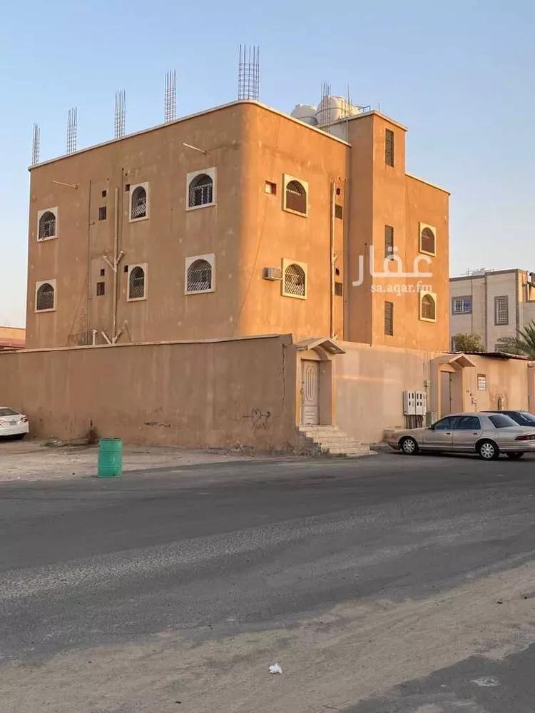 عمارة للبيع في شارع اليمامة ، حي حصيدة ، القريات ، القريات صورة 4