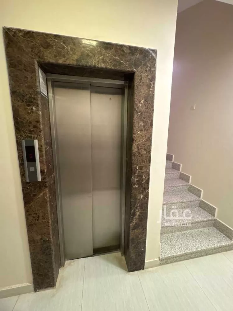 عمارة للبيع في شارع وادي أبي عرب, حي الوادي, مدينة الرياض, منطقة الرياض 7