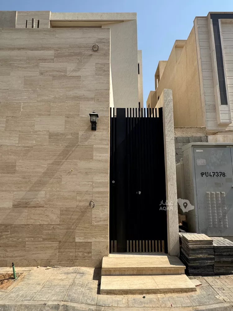 فيلا للبيع في شارع الوصابي, حي القادسية, مدينة الرياض, منطقة الرياض 19