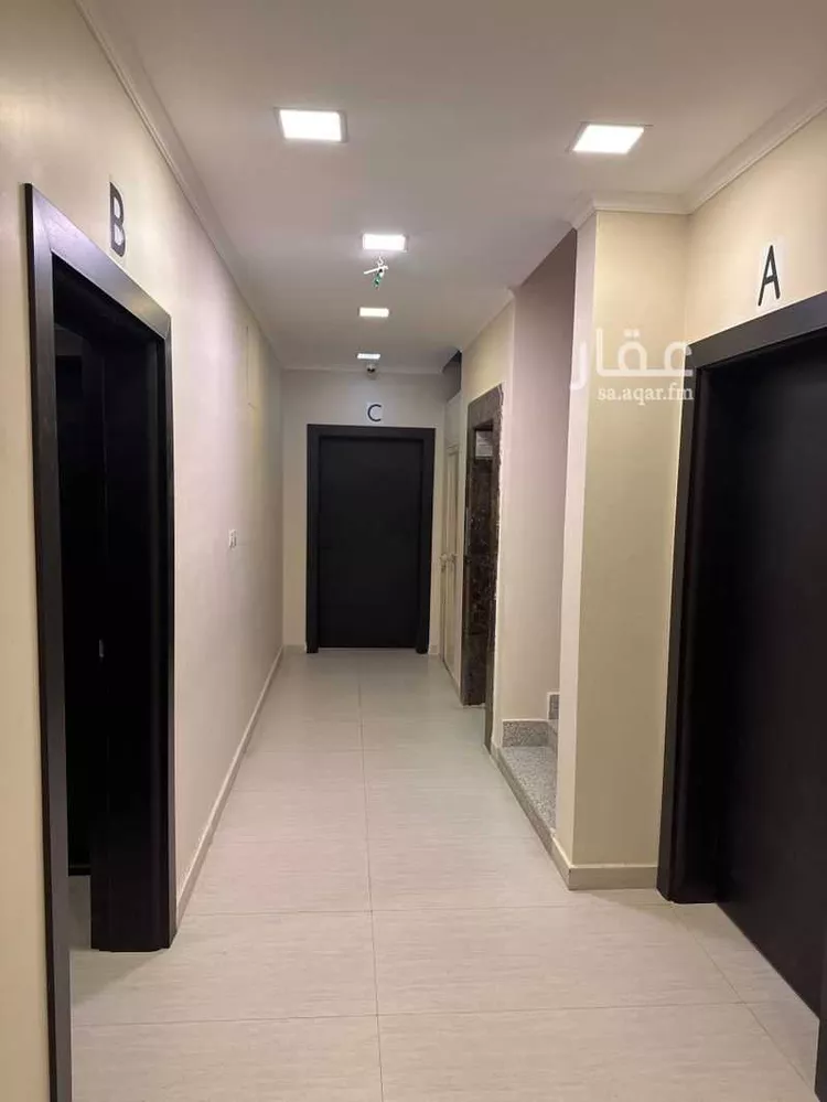 عمارة للبيع في شارع وادي أبي عرب, حي الوادي, مدينة الرياض, منطقة الرياض 8