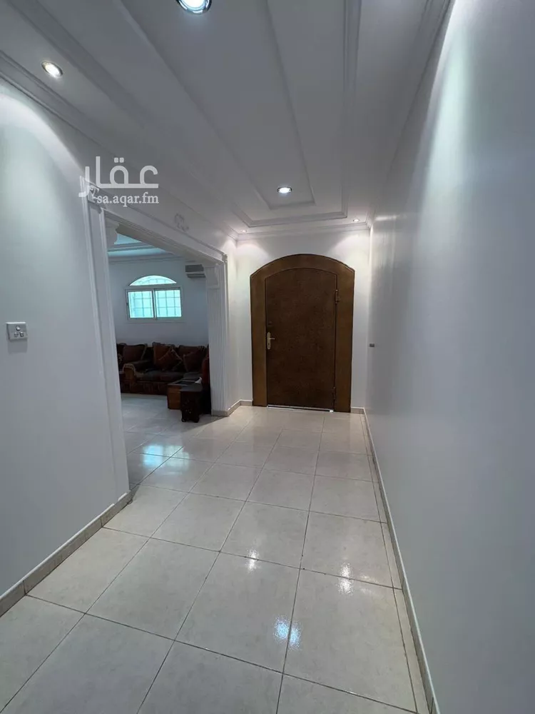 فيلا للبيع في شارع الحبيل, حي النفل, مدينة الرياض, منطقة الرياض صورة 2