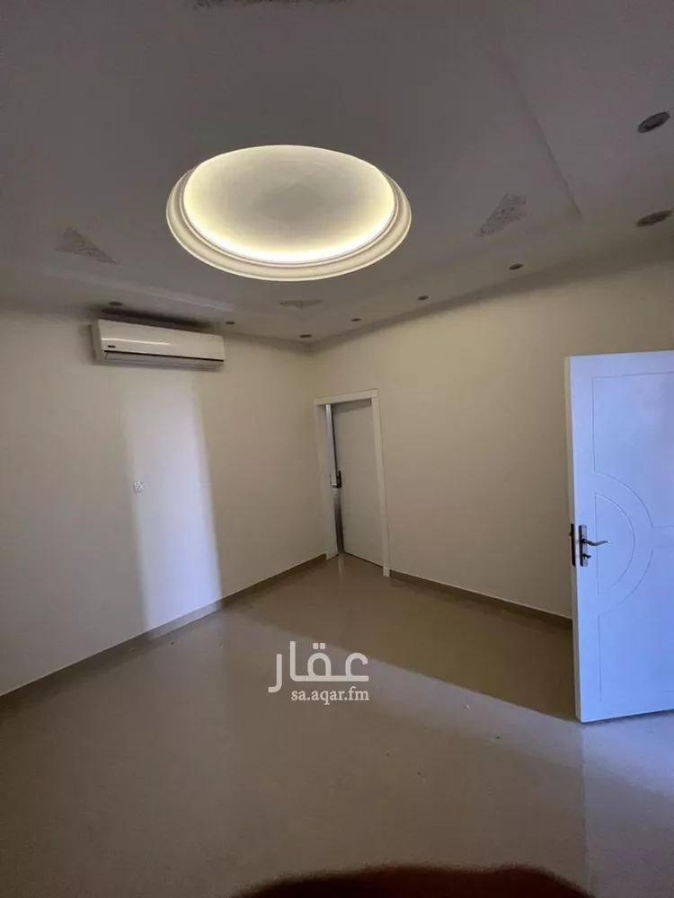 فيلا للبيع في شارع عمر الهواري, حي القيروان, مدينة الرياض, منطقة الرياض صورة 3