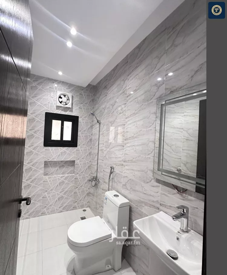 شقة للبيع في شارع علي ابن شجاع المصري, حي مريخ, مدينة جدة, منطقة مكة المكرمة صورة 4