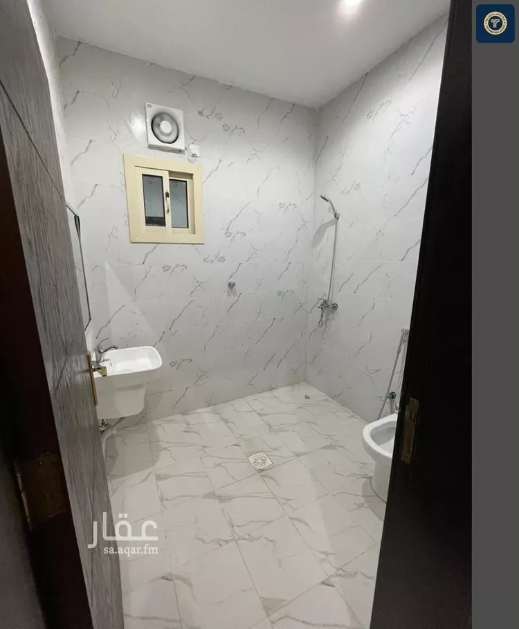 فيلا للبيع في شارع سلطنه عمان, حي القرينية, مدينة جدة, منطقة مكة المكرمة صورة 4
