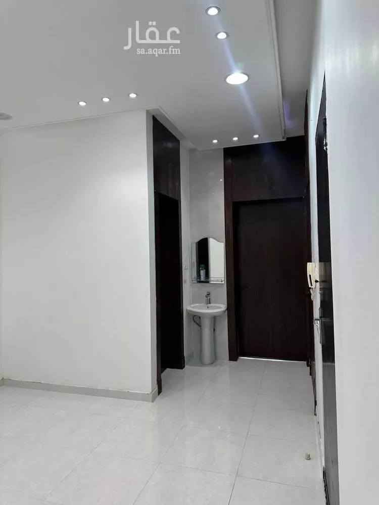 شقة للإيجار في شارع رضي الدين الفاسي ، حي العزيزية ، الرياض ، منطقة الرياض صورة 3