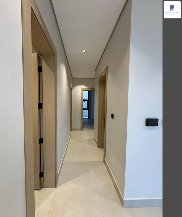 Floor for Sale in Riyadh Al Badi'ah 3
