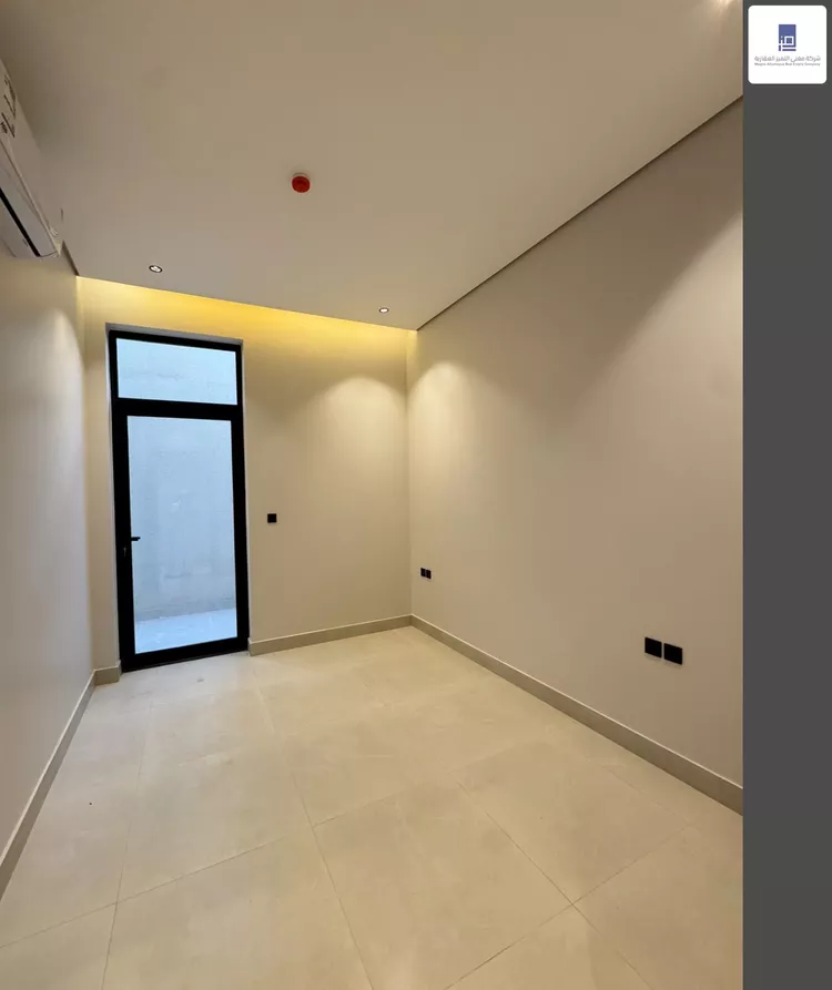 Floor for Sale in Riyadh Al Badi'ah 5