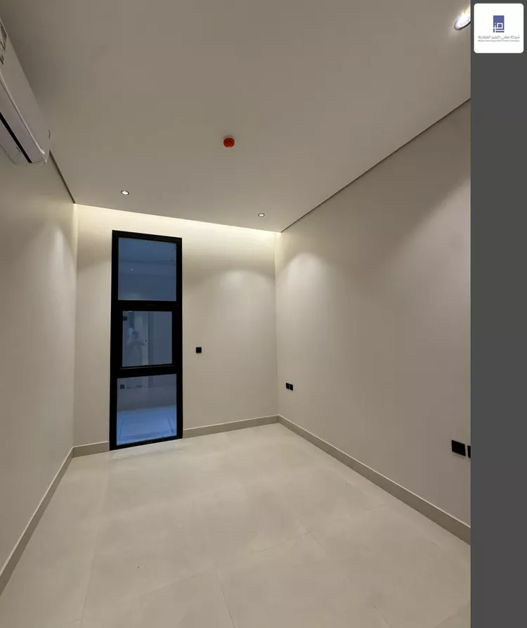 Floor for Sale in Riyadh Al Badi'ah 4