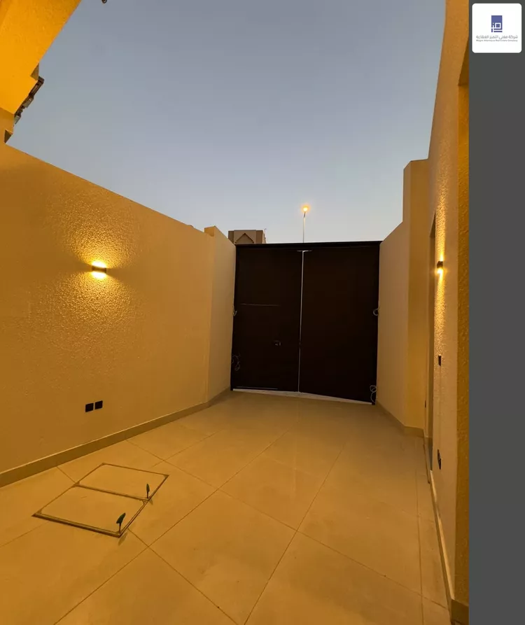 Floor for Sale in Riyadh Al Badi'ah 7
