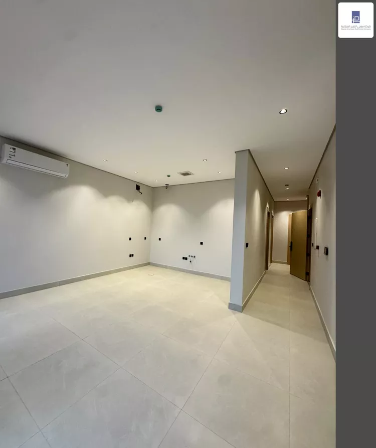Floor for Sale in Riyadh Al Badi'ah 6
