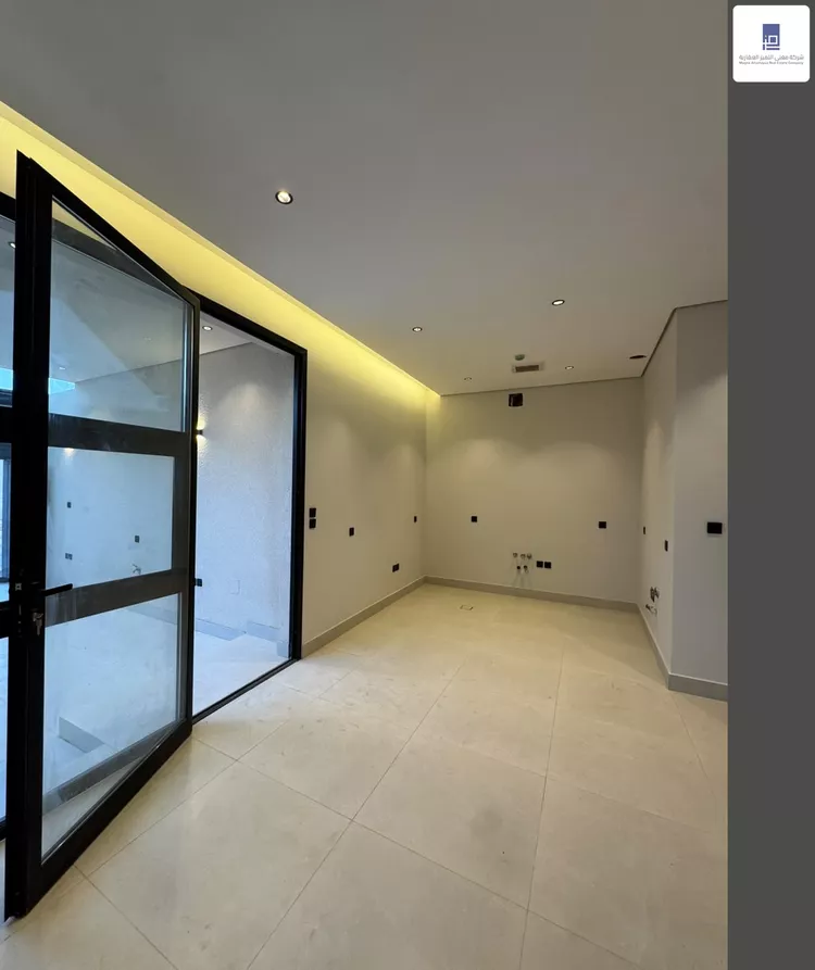 Floor for Sale in Riyadh Al Badi'ah 2