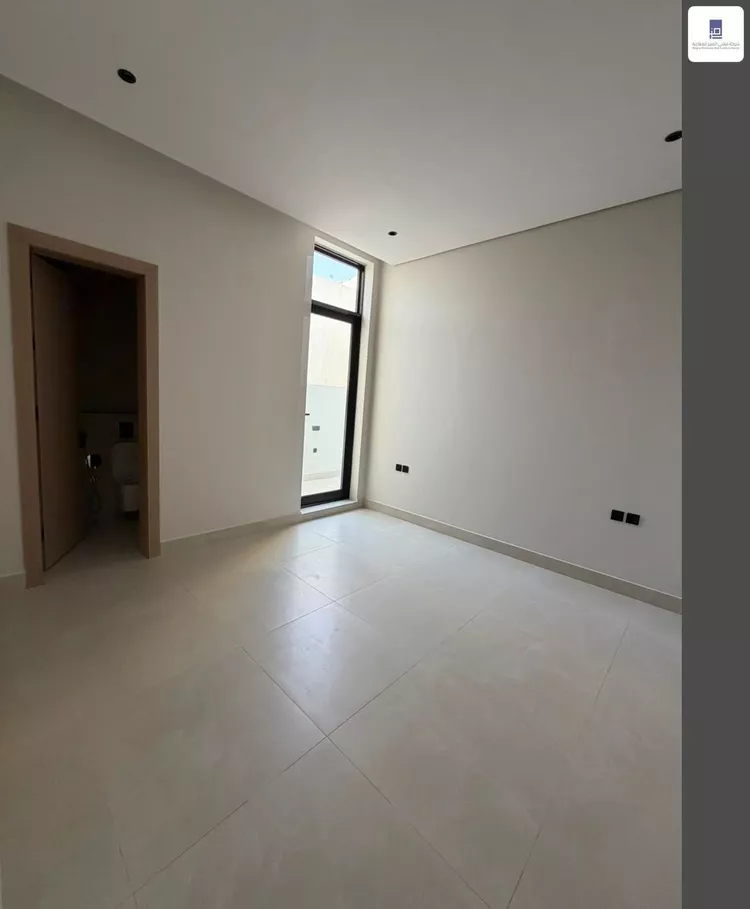 دور للبيع في شارع يحيى الثعلبي, حي الملز, مدينة الرياض, منطقة الرياض صورة 3
